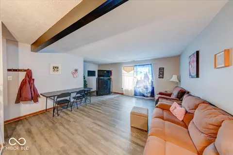 1763 Wellesley Ln #2A, Indianapolis, IN 46219