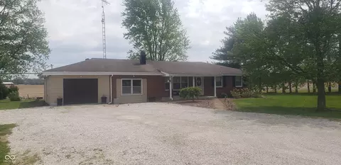 5721 S County Road 550 E, Crothersville, IN 47229