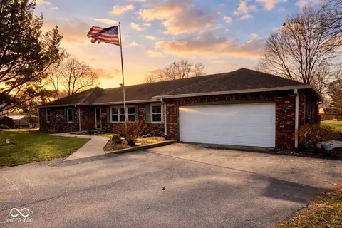 5986 Mia Ct, Plainfield, IN 46168 photo 3