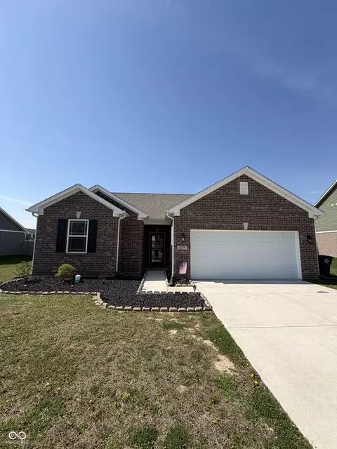 1279 Bontrager Ln, Shelbyville, IN 46176