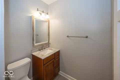 Bath - 11368 Royal Cir, Carmel, IN 46032 photo 1 of 5
