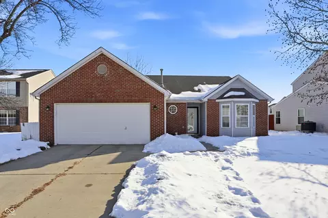 7039 Ira Ct, Indianapolis, IN 46217