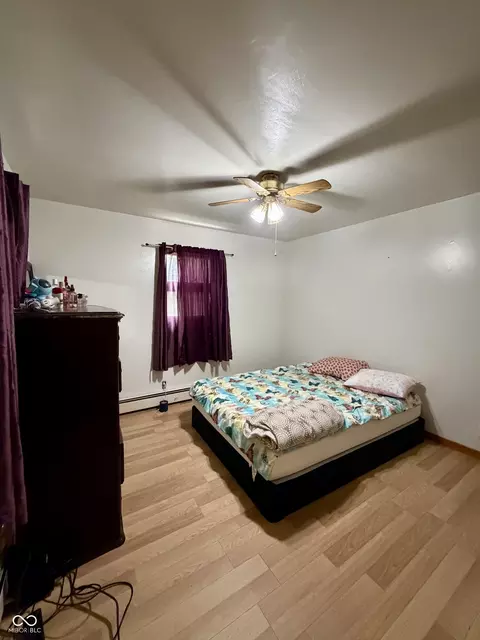 Bedroom - 1630 W Spring St, Covington, IN 47932 photo 3 of 3