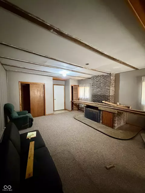 Living - 1630 W Spring St, Covington, IN 47932 photo 2 of 2