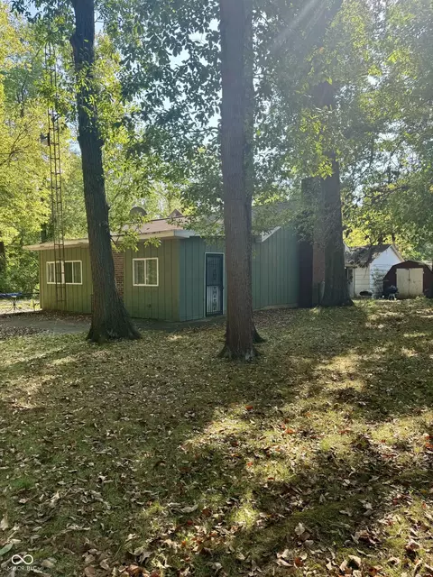 Exterior - 1630 W Spring St, Covington, IN 47932 photo 5 of 10