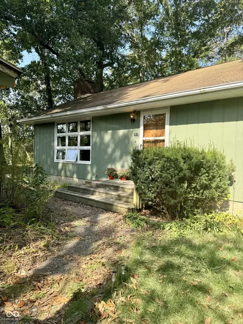 Exterior - 1630 W Spring St, Covington, IN 47932 photo 1 of 10