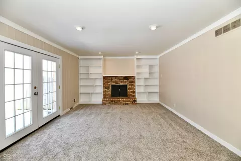 Living - 7340 Cape Cod Cir, Indianapolis, IN 46250 photo 2 of 6