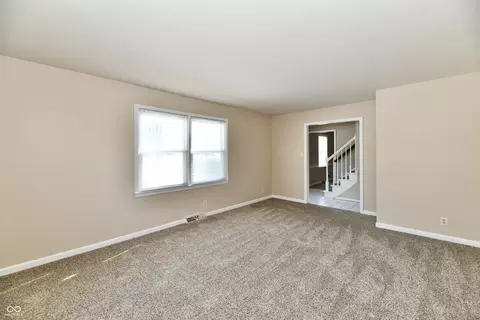 Living - 7340 Cape Cod Cir, Indianapolis, IN 46250 photo 4 of 6