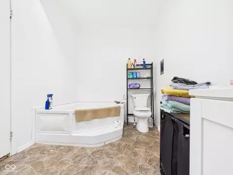 1000 E Willard St, Muncie, IN 47302 photo 16