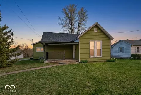 606 W 2nd St, Sheridan, IN 46069