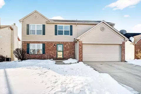 745 Woodcote Ln, Brownsburg, IN 46112