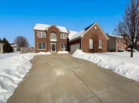 2131 Foxglove Dr, Plainfield, IN 46168