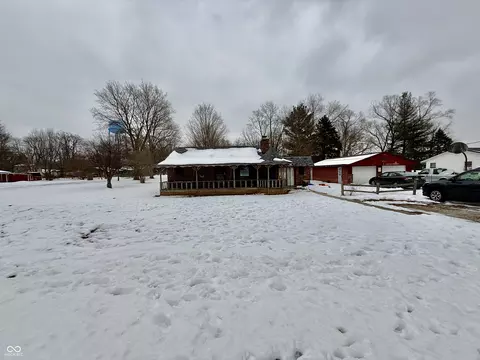 404 S 8th St, Cayuga, IN 47928