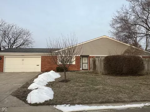7644 Vintage Cir, Lawrence, IN 46226