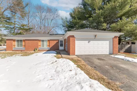 3627 Thorncrest Dr, Indianapolis, IN 46234