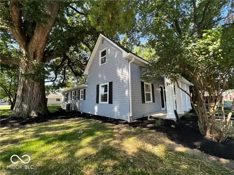 Exterior - 307 E Wall St, Advance, IN 46102 photo 2 of 2