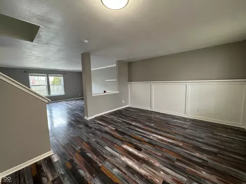 Living - 9543 W Campfire Dr, Pendleton, IN 46064 photo 5 of 6