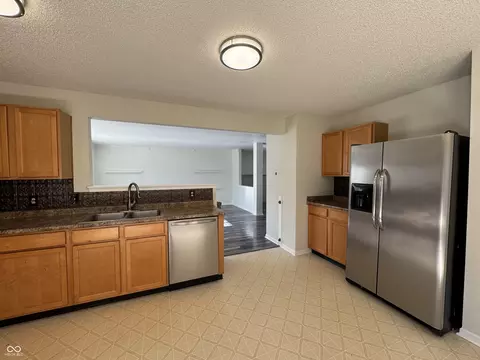 Kitchen - 9543 W Campfire Dr, Pendleton, IN 46064 photo 2 of 2