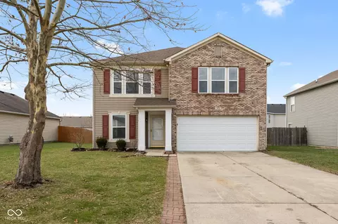 476 Bourneside Dr, Greenfield, IN 46140