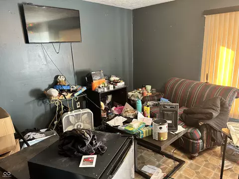 Living - 1221 N 3rd St, Austin, IN 47102 photo 1 of 2
