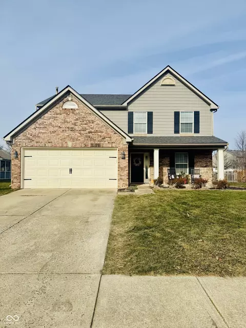 1068 Berrywood Dr, Greenwood, IN 46143