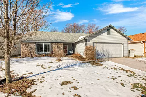 2102 Yosemite Dr, Lebanon, IN 46052
