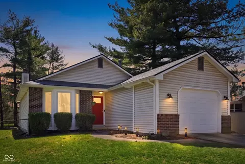 627 E 93rd St, Indianapolis, IN 46240