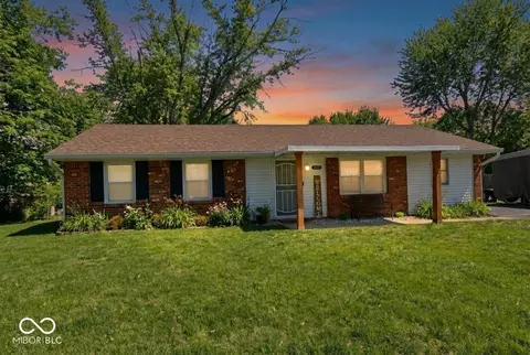 6012 Wixshire Dr, Indianapolis, IN 46254