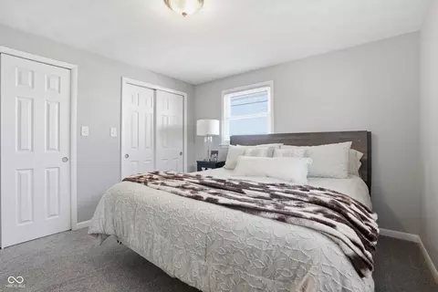Bedroom - 5717 W 5721 W Sr 132, Pendleton, IN 46064 photo 2 of 8