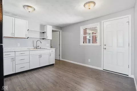 Entry Way - 5717 W 5721 W Sr 132, Pendleton, IN 46064 photo 1 of 1