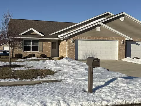 306 E Charter Dr, Muncie, IN 47303
