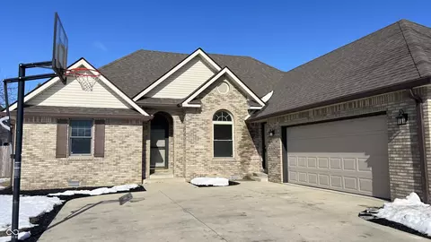 5404 W Wedgewood Ln W, Muncie, IN 47304