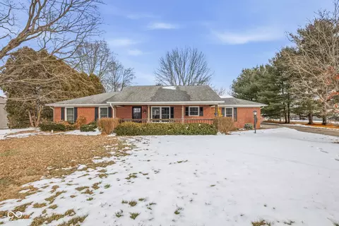 11066 N Eagles Nest Ct, Fairland, IN 46126