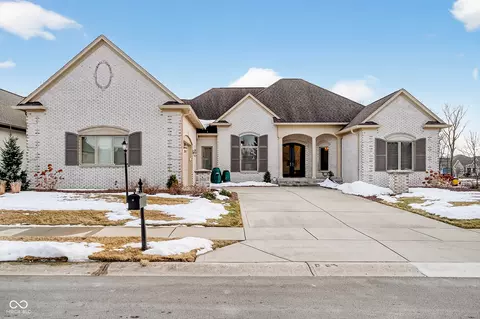 2123 Renegade Ct, Carmel, IN 46032