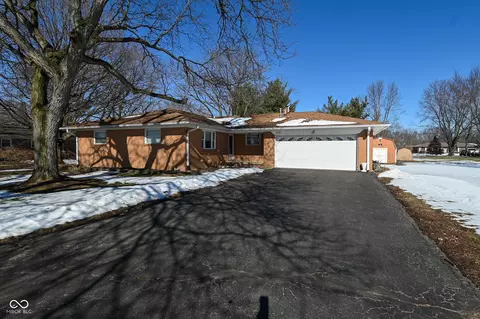 9170 E County Road 300 N, Brownsburg, IN 46112