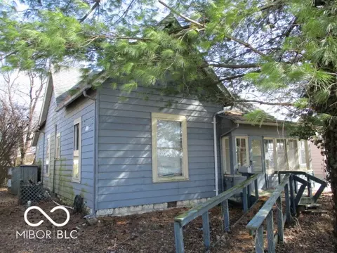 206 N East St, Spencer, IN 47460