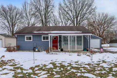 559 Parkway St, Whiteland, IN 46184