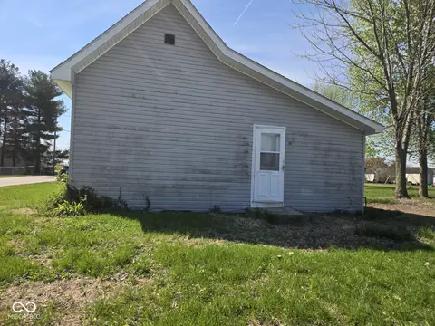 691 E Middle St, Rosedale, IN 47874