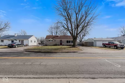 587 N Meridian St, Greenwood, IN 46143
