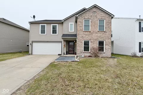 8722 Aylesworth Dr, Camby, IN 46113