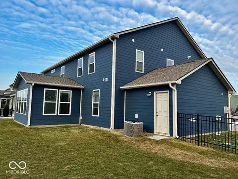 Exterior - 11940 Springtide Ln, Fishers, IN 46037 photo 5 of 8