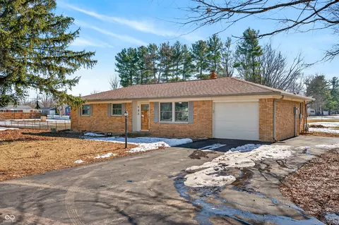 793 W 500 N, Whiteland, IN 46184
