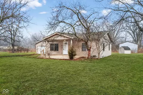 2204 E Cornell Ave, Muncie, IN 47303 photo 3
