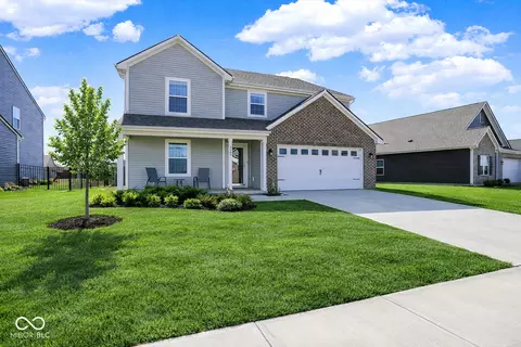 Exterior - 6645 Honeysuckle Way, Pendleton, IN 46064 photo 2 of 6
