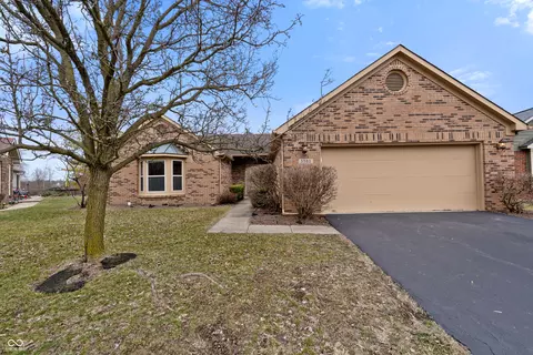 5565 Crystal Bay West Dr, Plainfield, IN 46168
