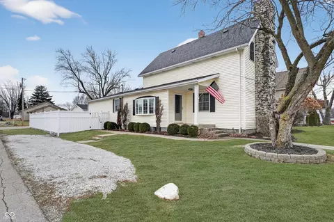 413 Mulberry St, Frankton, IN 46044