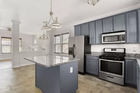 Kitchen - 2839 N Talbott St, Indianapolis, IN 46205 photo 3 of 6
