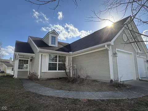 9049 Lisering Cir, Indianapolis, IN 46256