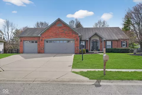 5403 Lochmere Dr, Carmel, IN 46033