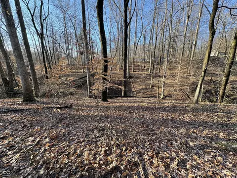 6458 Beaver Dr, Nineveh, IN 46164